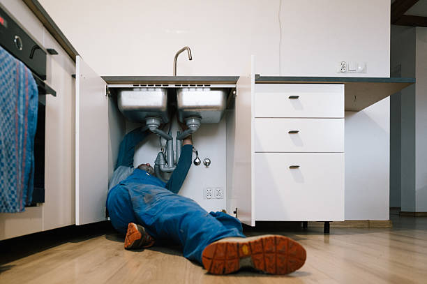 Professional Emergency Plumber technician working in Linwood, NJ